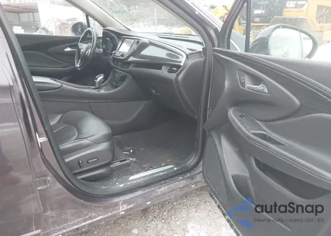 2017 Buick Envision Essence z USA, uszkodzony, nr VIN LRBFXBSA7HD114118